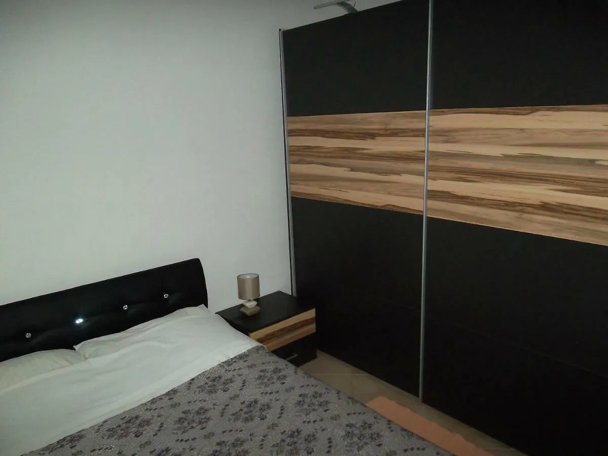 Hodak Apartment Nerezine